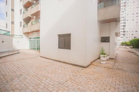 Apartamento à venda com 146m², 3 quartos e 2 vagas Apartamento à venda com 146m², 3 quartos e 2 vagasÁrea comum