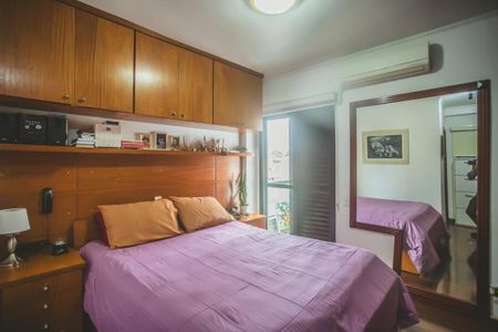 Apartamento à venda com 146m², 3 quartos e 2 vagas Apartamento à venda com 146m², 3 quartos e 2 vagasSuíte