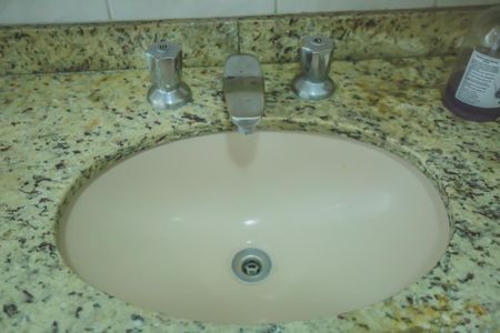 Apartamento à venda com 146m², 3 quartos e 2 vagas Apartamento à venda com 146m², 3 quartos e 2 vagasBanheiro Suíte