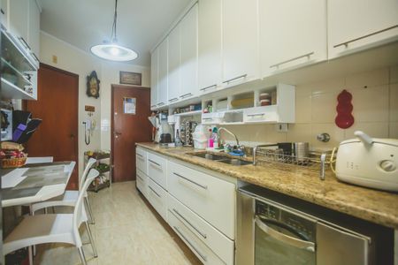 Apartamento à venda com 146m², 3 quartos e 2 vagas Apartamento à venda com 146m², 3 quartos e 2 vagasCozinha