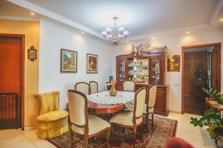 Apartamento à venda com 146m², 3 quartos e 2 vagas Apartamento à venda com 146m², 3 quartos e 2 vagasSala de Jantar