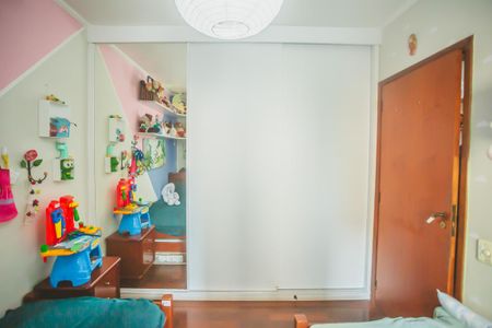 Apartamento à venda com 146m², 3 quartos e 2 vagas Apartamento à venda com 146m², 3 quartos e 2 vagasQuarto 1