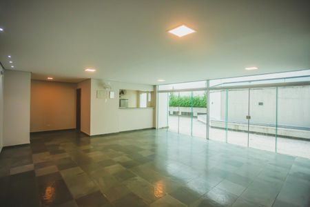 Apartamento à venda com 146m², 3 quartos e 2 vagas Apartamento à venda com 146m², 3 quartos e 2 vagasÁrea comum - Salão de festas