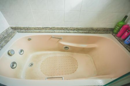 Apartamento à venda com 146m², 3 quartos e 2 vagas Apartamento à venda com 146m², 3 quartos e 2 vagasBanheiro Suíte