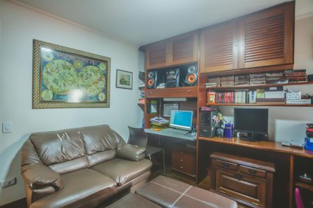 Apartamento à venda com 146m², 3 quartos e 2 vagas Apartamento à venda com 146m², 3 quartos e 2 vagasEscritório