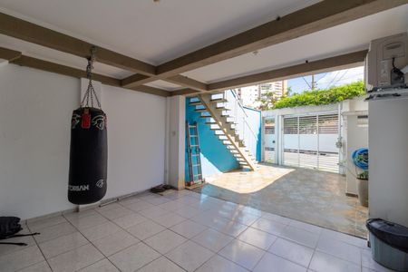 Casa à venda com 194m², 4 quartos e 2 vagas Casa à venda com 194m², 4 quartos e 2 vagasGaragem