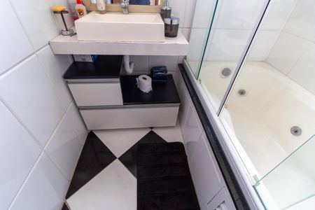 Casa à venda com 194m², 4 quartos e 2 vagas Casa à venda com 194m², 4 quartos e 2 vagasBanheiro