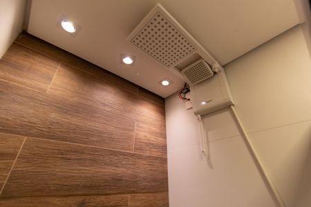 Casa à venda com 194m², 4 quartos e 2 vagas Casa à venda com 194m², 4 quartos e 2 vagasBanheiro da Suíte 1