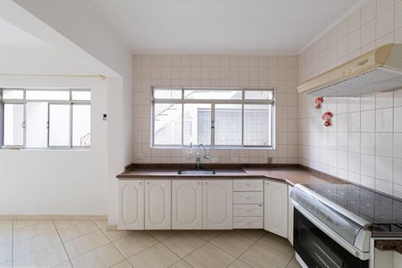 Casa à venda com 227m², 4 quartos e 4 vagas Casa à venda com 227m², 4 quartos e 4 vagasCozinha