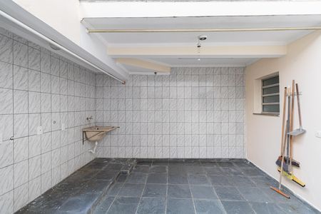 Casa à venda com 227m², 4 quartos e 4 vagas Casa à venda com 227m², 4 quartos e 4 vagasÁrea de Serviço