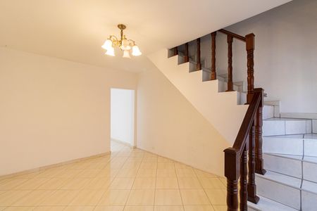 Casa à venda com 227m², 4 quartos e 4 vagas Casa à venda com 227m², 4 quartos e 4 vagasSala 1