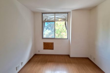 Apartamento para alugar com 80m², 2 quartos e 1 vaga Apartamento para alugar com 80m², 2 quartos e 1 vagaQuarto