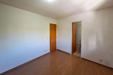 Apartamento para alugar com 80m², 2 quartos e 1 vaga Apartamento para alugar com 80m², 2 quartos e 1 vagaSuíte