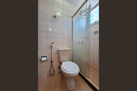 Apartamento para alugar com 80m², 2 quartos e 1 vaga Apartamento para alugar com 80m², 2 quartos e 1 vagaBanheiro da Suíte