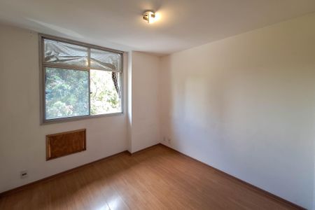 Apartamento para alugar com 80m², 2 quartos e 1 vaga Apartamento para alugar com 80m², 2 quartos e 1 vagaQuarto