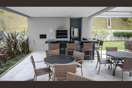 Apartamento à venda com 73m², 2 quartos e 1 vaga Apartamento à venda com 73m², 2 quartos e 1 vagaÁrea comum - Churrasqueira