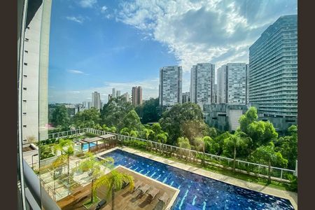 Apartamento à venda com 73m², 2 quartos e 1 vaga Apartamento à venda com 73m², 2 quartos e 1 vagaÁrea comum - Piscina
