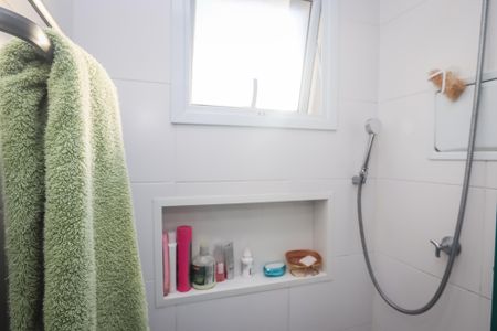 Apartamento à venda com 73m², 2 quartos e 1 vaga Apartamento à venda com 73m², 2 quartos e 1 vagaBanheiro da Suite