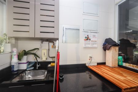 Apartamento à venda com 73m², 2 quartos e 1 vaga Apartamento à venda com 73m², 2 quartos e 1 vagaLavanderia