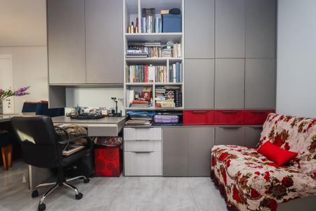 Apartamento à venda com 73m², 2 quartos e 1 vaga Apartamento à venda com 73m², 2 quartos e 1 vagaEscritório