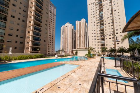 Apartamento para alugar com 68m², 2 quartos e 1 vaga Apartamento para alugar com 68m², 2 quartos e 1 vagaÁrea comum - Piscina