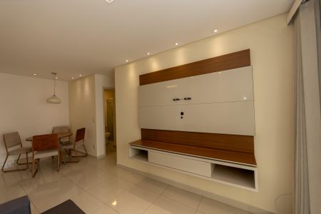 Apartamento para alugar com 68m², 2 quartos e 1 vaga Apartamento para alugar com 68m², 2 quartos e 1 vagaSala