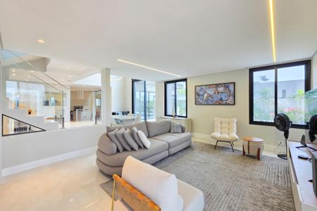 Casa para alugar com 422m², 4 quartos e 3 vagas Casa para alugar com 422m², 4 quartos e 3 vagasSala