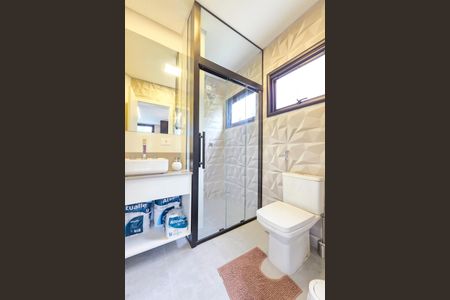 Casa para alugar com 422m², 4 quartos e 3 vagas Casa para alugar com 422m², 4 quartos e 3 vagasBanheiro