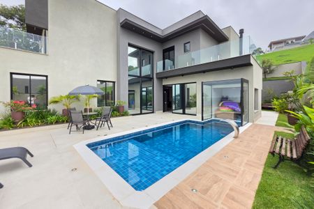 Casa para alugar com 422m², 4 quartos e 3 vagas Casa para alugar com 422m², 4 quartos e 3 vagasÁrea comum - Piscina