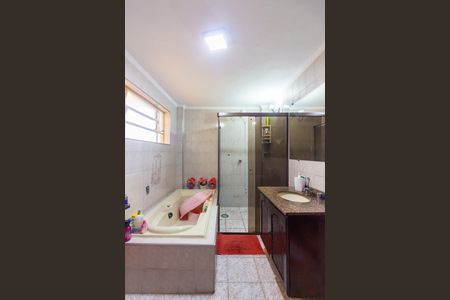 Apartamento à venda com 118m², 3 quartos e 2 vagas Apartamento à venda com 118m², 3 quartos e 2 vagasBanheiro