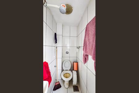 Apartamento à venda com 80m², 2 quartos e 1 vaga Apartamento à venda com 80m², 2 quartos e 1 vagaBanheiro de serviço