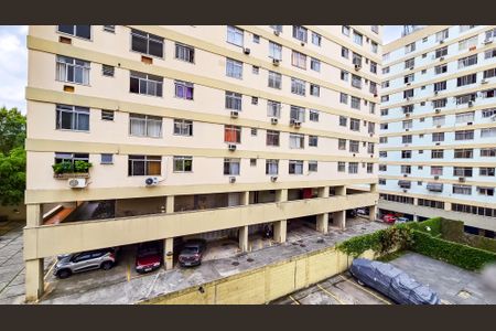 Apartamento à venda com 80m², 2 quartos e 1 vaga Apartamento à venda com 80m², 2 quartos e 1 vagaVista do Quarto 2