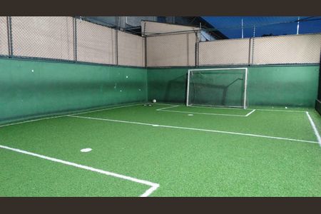 Apartamento para alugar com 49m², 2 quartos e 1 vaga Apartamento para alugar com 49m², 2 quartos e 1 vagaÁrea comum - Campo de Futebol