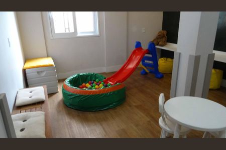 Apartamento para alugar com 49m², 2 quartos e 1 vaga Apartamento para alugar com 49m², 2 quartos e 1 vagaÁrea comum - Brinquedoteca