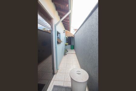 Casa à venda com 290m², 3 quartos e 6 vagas Casa à venda com 290m², 3 quartos e 6 vagasQuintal