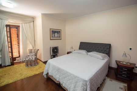 Casa à venda com 290m², 3 quartos e 6 vagas Casa à venda com 290m², 3 quartos e 6 vagasSuíte 3