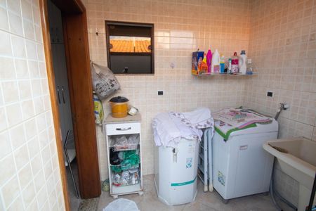 Casa à venda com 290m², 3 quartos e 6 vagas Casa à venda com 290m², 3 quartos e 6 vagasÁrea de Serviço