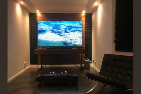 Casa de Condomínio à venda com 3 quartos, 250m² em Jardim Peri, São Paulo