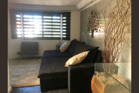 Casa de Condomínio à venda com 3 quartos, 250m² em Jardim Peri, São Paulo