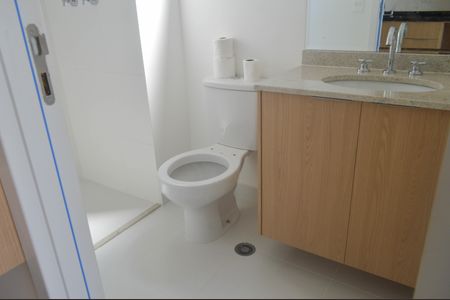 Studio para alugar com 24m², 1 quarto e sem vaga Studio para alugar com 24m², 1 quarto e sem vagaBanheiro