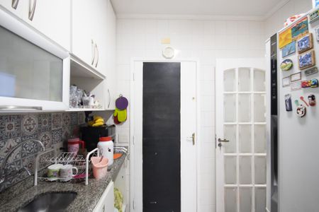 Apartamento à venda com 69m², 2 quartos e 2 vagas Apartamento à venda com 69m², 2 quartos e 2 vagasCozinha