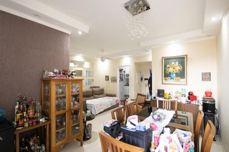 Apartamento à venda com 69m², 2 quartos e 2 vagas Apartamento à venda com 69m², 2 quartos e 2 vagasSala