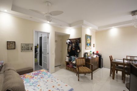 Apartamento à venda com 69m², 2 quartos e 2 vagas Apartamento à venda com 69m², 2 quartos e 2 vagasSala