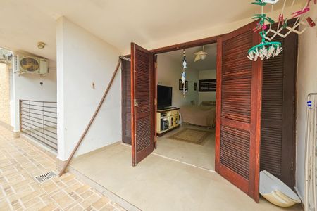 Apartamento para alugar com 55m², 2 quartos e 1 vaga Apartamento para alugar com 55m², 2 quartos e 1 vagaVaranda