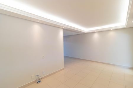 Casa de condomínio à venda com 138m², 3 quartos e 2 vagas Casa de condomínio à venda com 138m², 3 quartos e 2 vagasSala