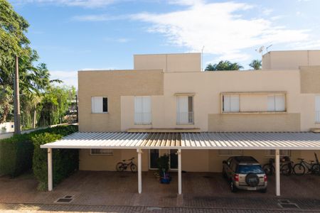 Casa de condomínio à venda com 138m², 3 quartos e 2 vagas Casa de condomínio à venda com 138m², 3 quartos e 2 vagasVista da Suíte