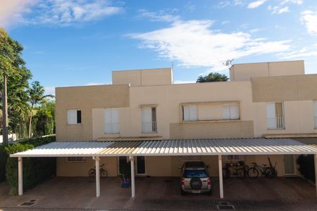 Casa de condomínio à venda com 138m², 3 quartos e 2 vagas Casa de condomínio à venda com 138m², 3 quartos e 2 vagasVista do Quarto 02