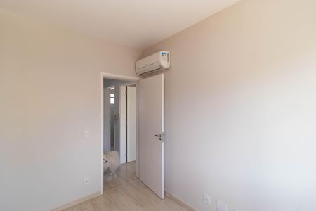 Casa de condomínio à venda com 138m², 3 quartos e 2 vagas Casa de condomínio à venda com 138m², 3 quartos e 2 vagasQuarto 02