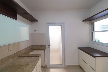Casa de condomínio à venda com 138m², 3 quartos e 2 vagas Casa de condomínio à venda com 138m², 3 quartos e 2 vagasCozinha