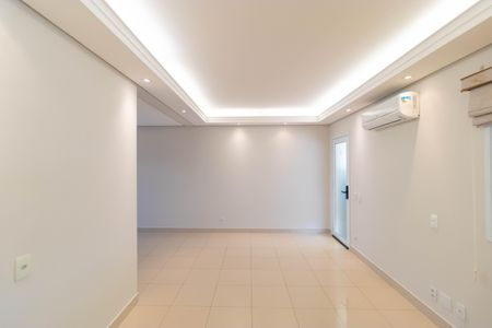 Casa de condomínio à venda com 138m², 3 quartos e 2 vagas Casa de condomínio à venda com 138m², 3 quartos e 2 vagasSala